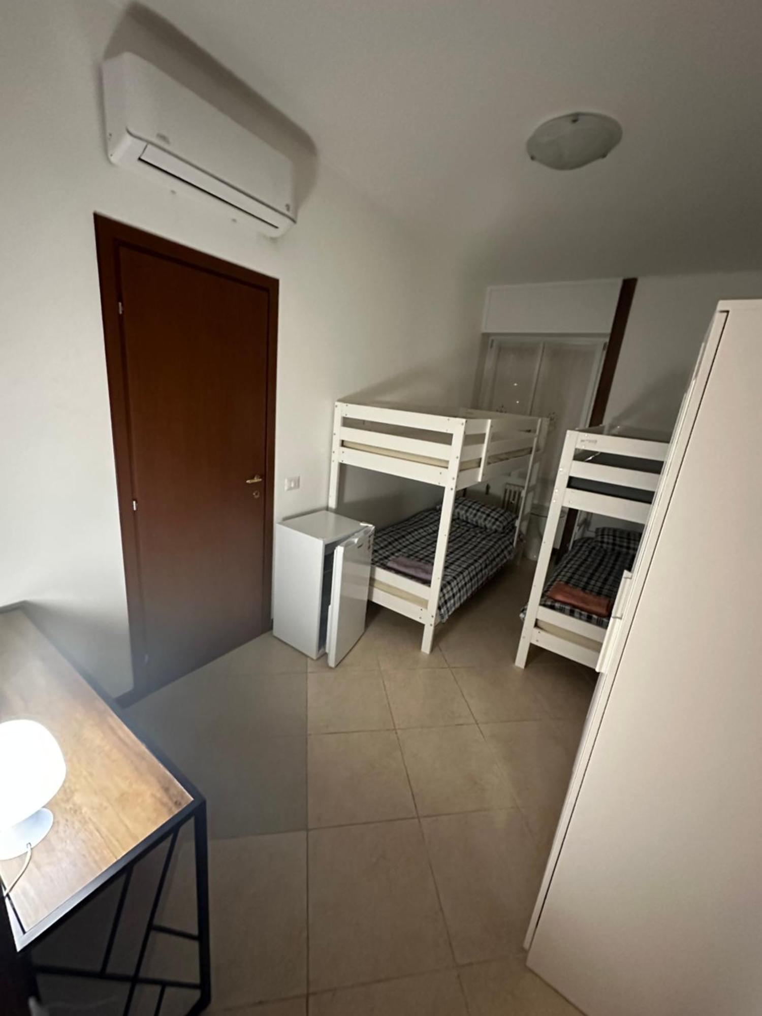 Gigli, Rooms Con Cucina In Comune E Terrazza Milano Eksteriør bilde
