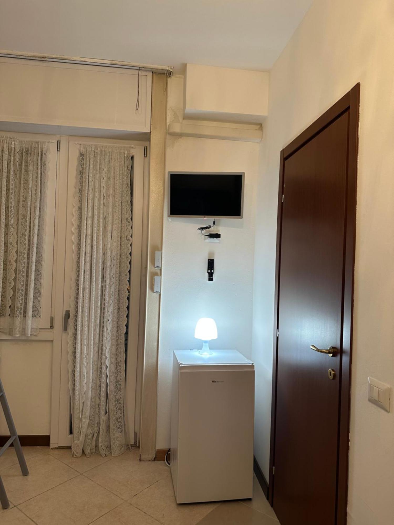 Gigli, Rooms Con Cucina In Comune E Terrazza Milano Eksteriør bilde