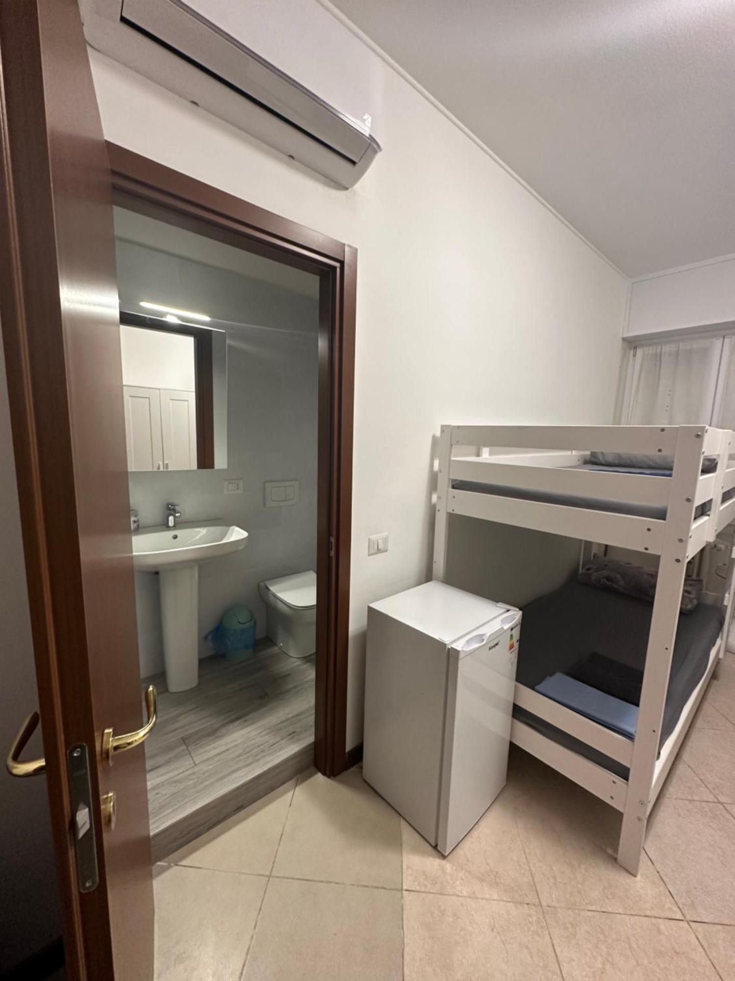 Gigli, Rooms Con Cucina In Comune E Terrazza Milano Eksteriør bilde